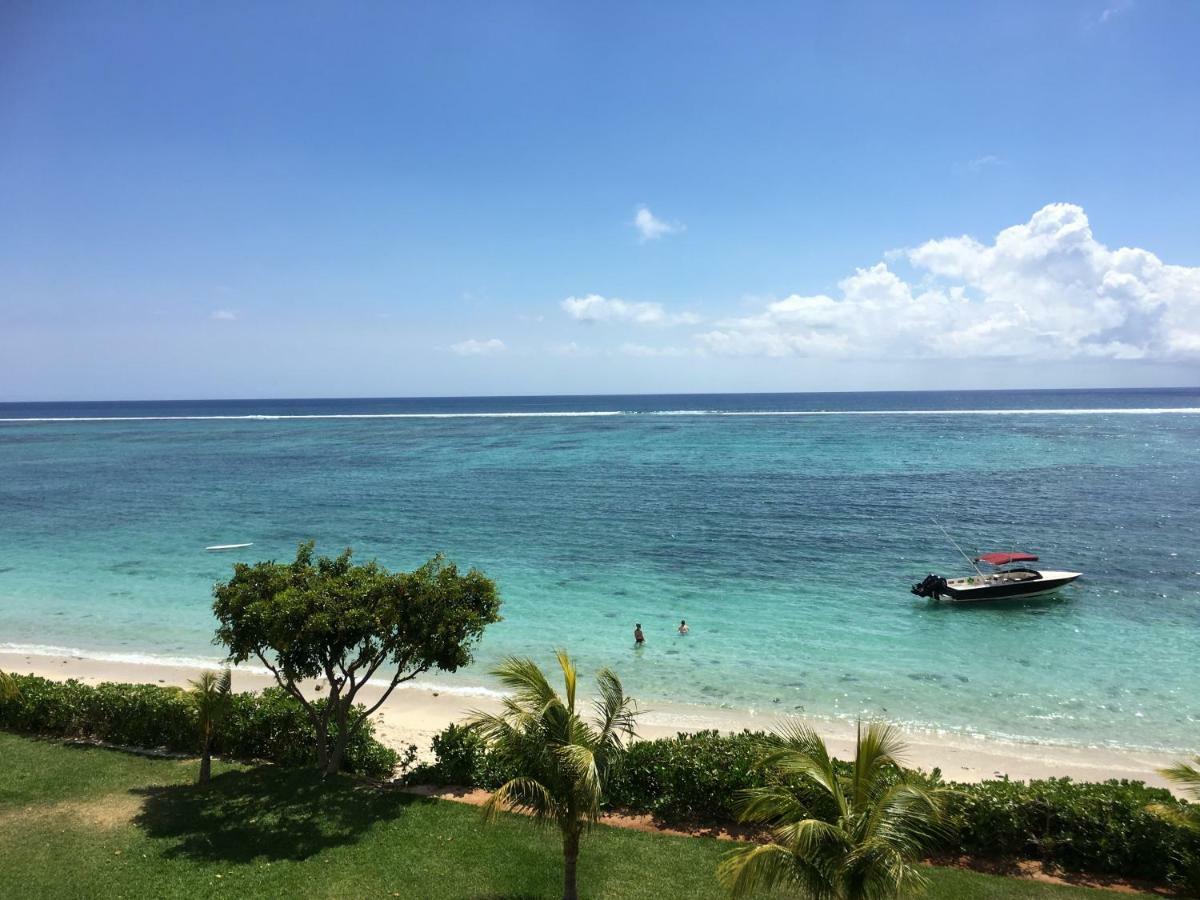 Cap Ouest Beachfront Luxury Penthouse & Apartment Flic-en-Flacq Exteriér fotografie